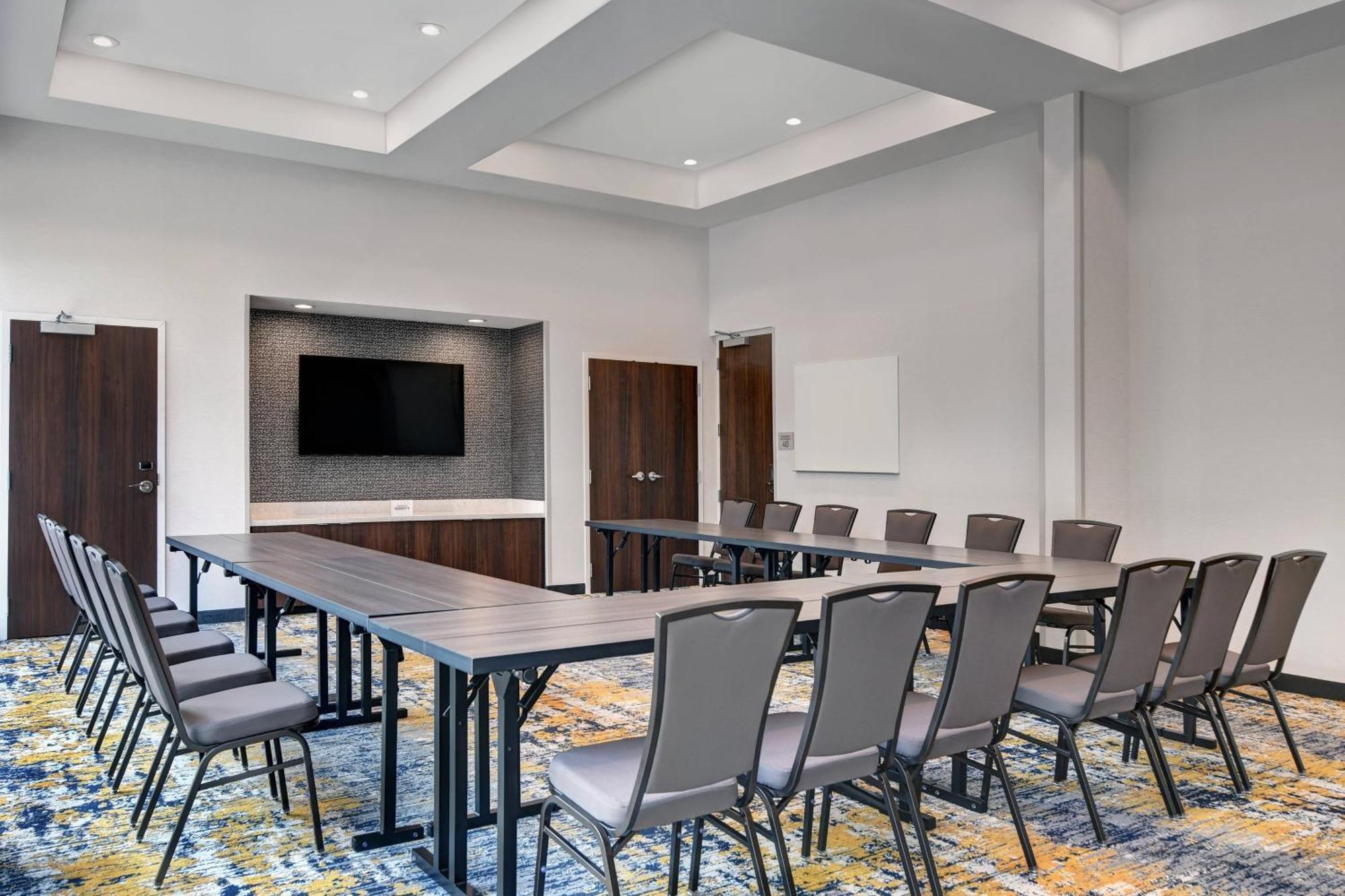 Towneplace Suites By Marriott Columbus Dublin Exterior photo